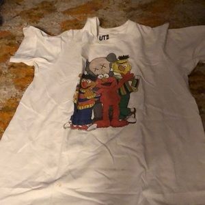 Uniqlo x Sesame Street x Kaws Tee